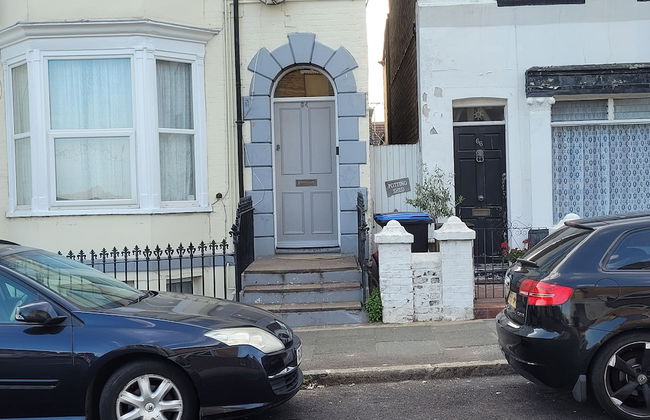 a sea View Property With a Short Walk to Beach - Photo 11