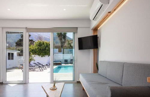 Cyan Viewpoint House near Lake Kourna - Foto 73