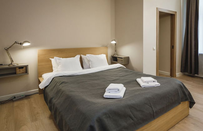 Bearsleys Downtown Apartments - Photo 16