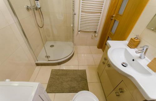 Family Apartments - Private Parking - Photo 30