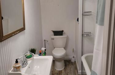 Historic GWALTNEY HOUSE-Cottage at St Andrew's Bay - Photo 19