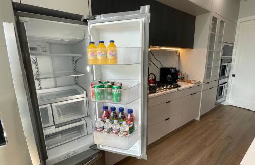 Luxury Newly Built 4 BR 4 Bath Home w/ Rooftop and Grill! - Foto 23