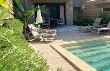 Epos Villas & Luxury Studios - Foto 13