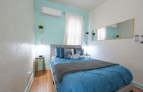 Breezy 1BR Retreat Walk to UofA and Spring Fun - Foto 14