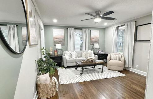 Stylish 2BR in Decatur - Big Deck - Pets OK - Fire Pit - Foto 23