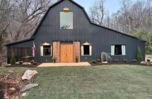 Adventure Barn - On HGTV Fixer to Fab -Access MTB - Foto 62