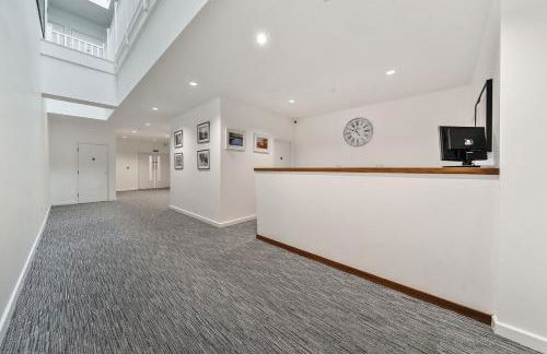 The Atria Suite - Harbour Apartment with Gym - Foto 17