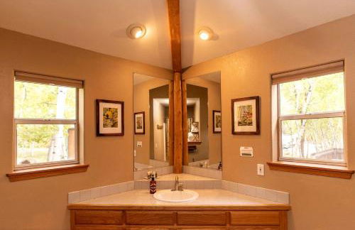 Weekend Getaway for Outdoor Recreation near San Isabel Forest in Colorado - Foto 31