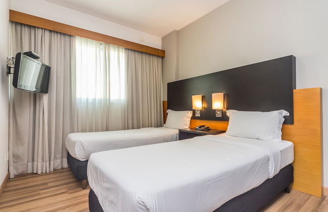 Paraiso Suites by Charlie - Photo 19