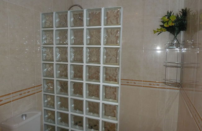 Oceanic Apartments - Photo 16