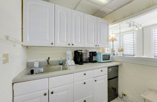 Summer Suite | Steps to Beach + Heated Pool - Foto 11