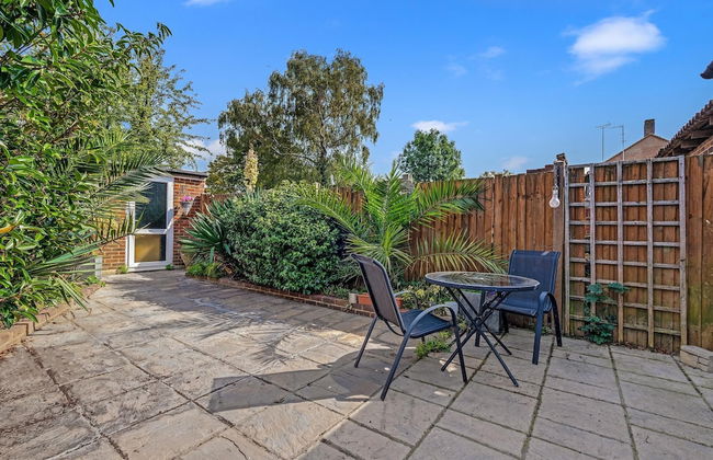 Heathrow Living St Annes Svcs Hse 5 BDRM - Photo 14