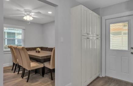 6 Bedroom with Guest House Walk to Lake & Shops - Foto 17