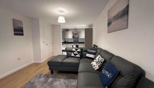 Modern 2 bed 2 bath Flat Close to Train station - Foto 5