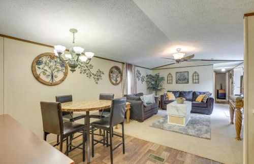 Bonneau Vacation Rental with Private Yard! - Foto 8