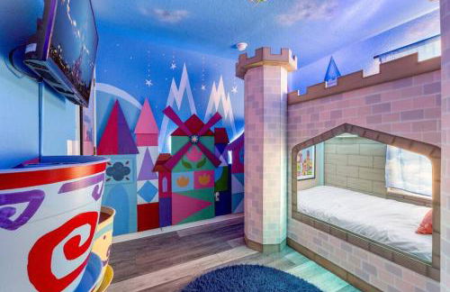 Disney World Cinderella Castle Lazy River Pool & Game Room - Foto 33