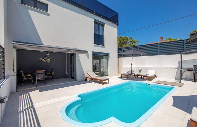 Modern Holiday House Jadranka With Pool - Foto 17