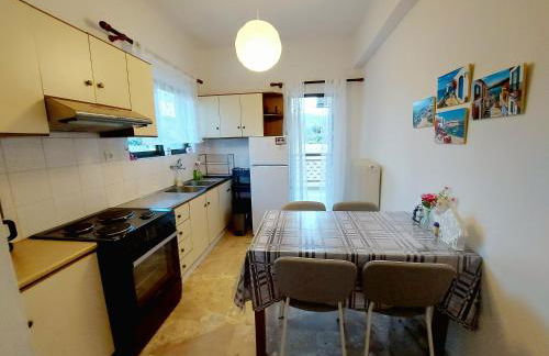 Seaside Apartment with parking in Melissi - Foto 12