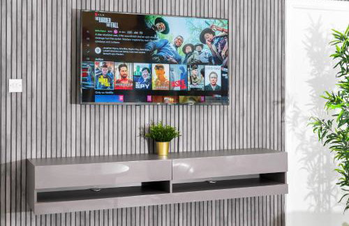 Stylish Five Bedroom House - Parking - Terrace - Fast Wi-Fi 974P - Foto 12