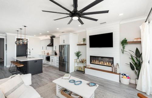 The C House - Photo 11