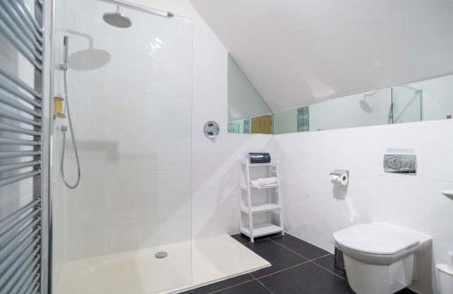 Trewhiddle Retreat V4 by Together Travel - Luxury 4-Bedroom Villa - Foto 27