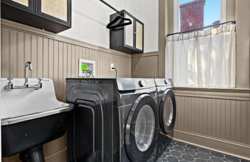 Gatsby House Mansion w Game Lounge & Hot Tub - Foto 41