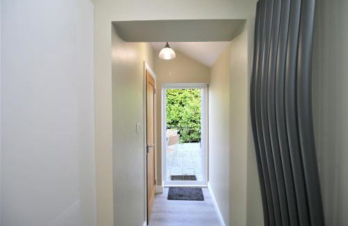 Stylish Loft Apartment by Property Promise - Foto 36