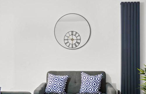 Aisiki Apartments at Barnet, Ground Floor, 2-Bedroom & 1-Bathroom, Pet Friendly Flat, Double Beds with Free Wi-Fi - Foto 20