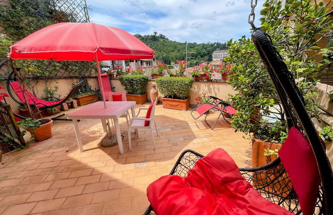 Central Spoleto Apartment With Large Sunny Terrace With Views - Photo 43