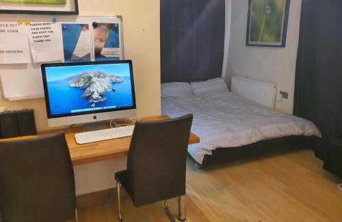 Umbrella Properties Private Apartment Birmingham - Photo 38