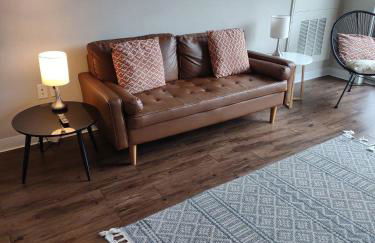 Onsite coffee bar just mins to Jack Thrice Stadium - Foto 14