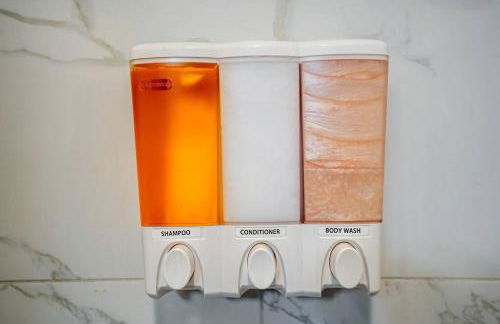 Winter Retreat 3b 3ba Huge backyard Mins from Downtown - Foto 33