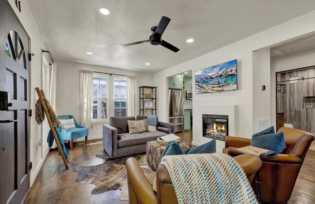 Southern Charm - Near Main With Hot Tub - Foto 1