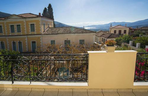 Cozy Attic Suite - Elia Apartments Chrisso - Foto 18