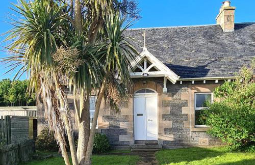 4 Bed Cottage Sleeps 6-Pet-Friendly-Private Garden - Foto 1