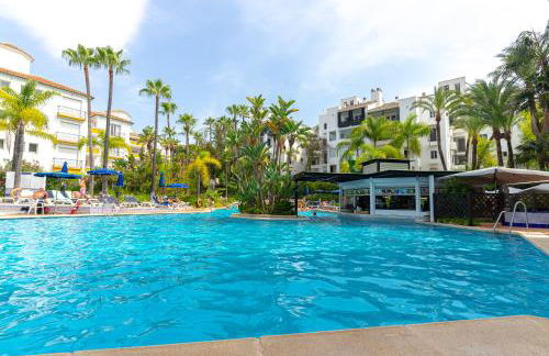 Beachfront Complex Jardines de las Golondrinas Elviria - Photo 13