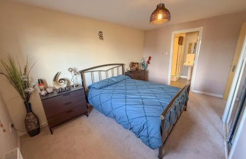 Marina View Apartment with Balcony & Sea Views - Foto 11