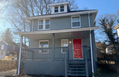 3311 Evanston Large Renovated 4 BDR Close to DTWN Laundry - Foto 1