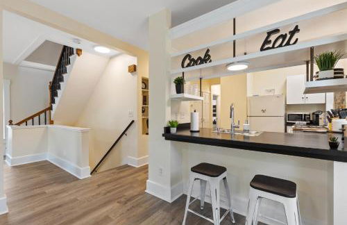 Skyrise Two Stories - Centrally Located - Foto 14