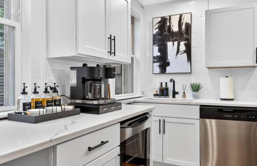 NEW Cozy Retreat Steps from Harvard Square - Foto 33