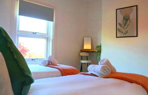 Hope Cottage In Slough With Parking - Foto 3