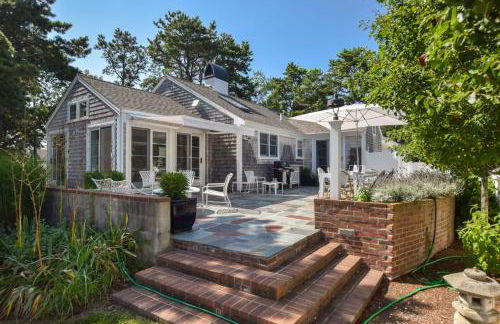 Designed for vacation Easy 0 3 mi walk to Grey Neck Beach - Photo 26