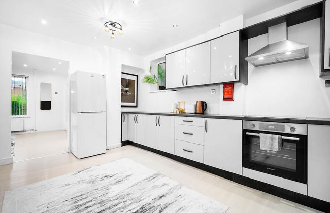 Large Family House With Garden Close to Birmingham - Foto 8