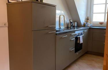 Helle und ruhige Dachgeschosswohnung - Foto 2