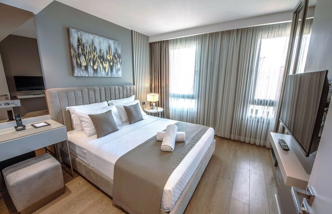 Valente Suites & Hotel - Photo 11