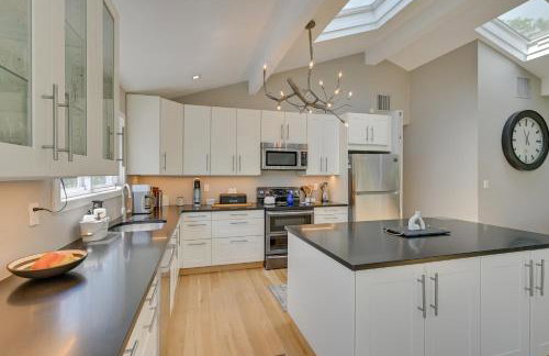 Alluring Hampton Bays Hideaway < 2 Mi to Beach! - Foto 9