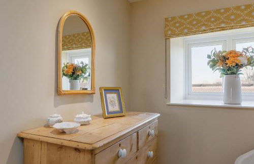 Dorset Farmhouse - Photo 15