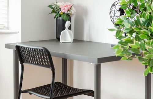 9RA - 4BD House - Wembley Views - Foto 52