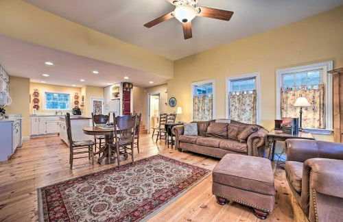 Waterfront Cheboygan Home with Fire Pit - Foto 3