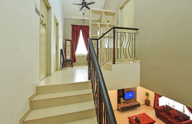 OYO Home 90532 Casa Azlinda Muslim - Foto 2